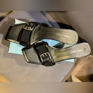 NEW Nine West black heels size 10.5